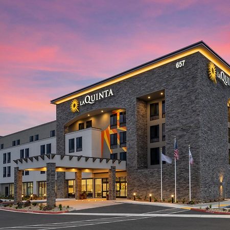 La Quinta Inn And Suites By Wyndham Lincoln Exterior photo